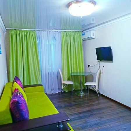Apartmán Затишок У Самому Центрі Дніпра Dněpropetrovsk Exteriér fotografie